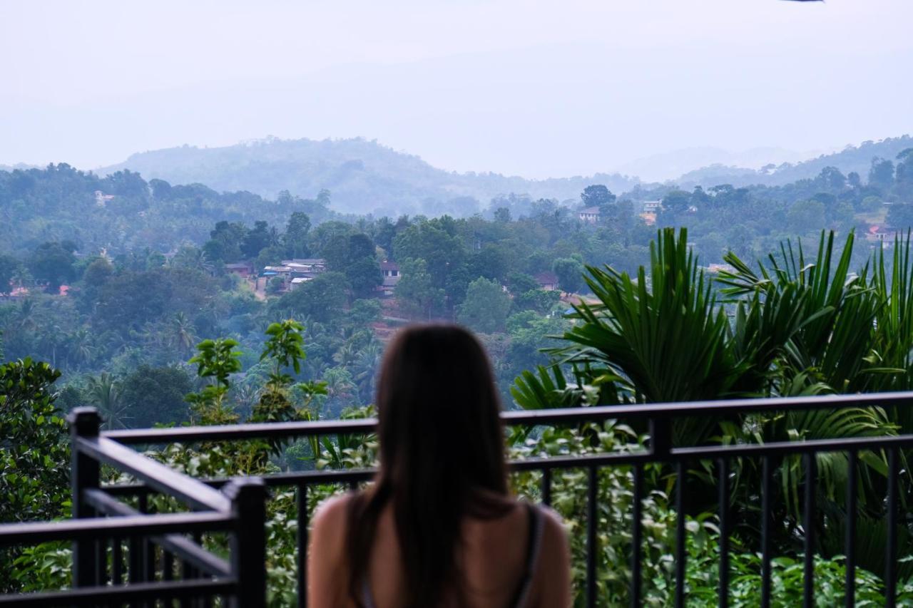 Desire Village Rakwana Luaran gambar